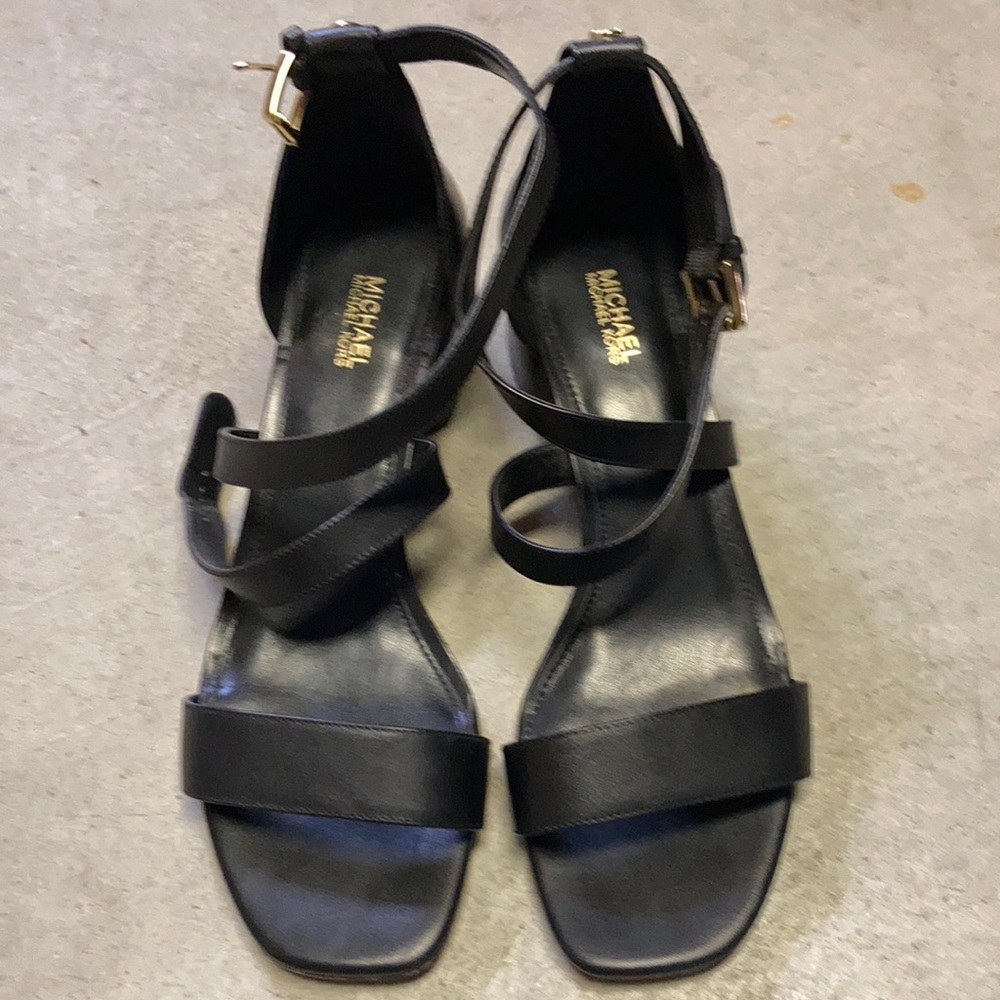 Women shoes